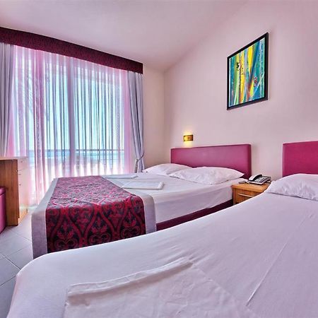 Hotel Sirena Podgora Eksteriør billede